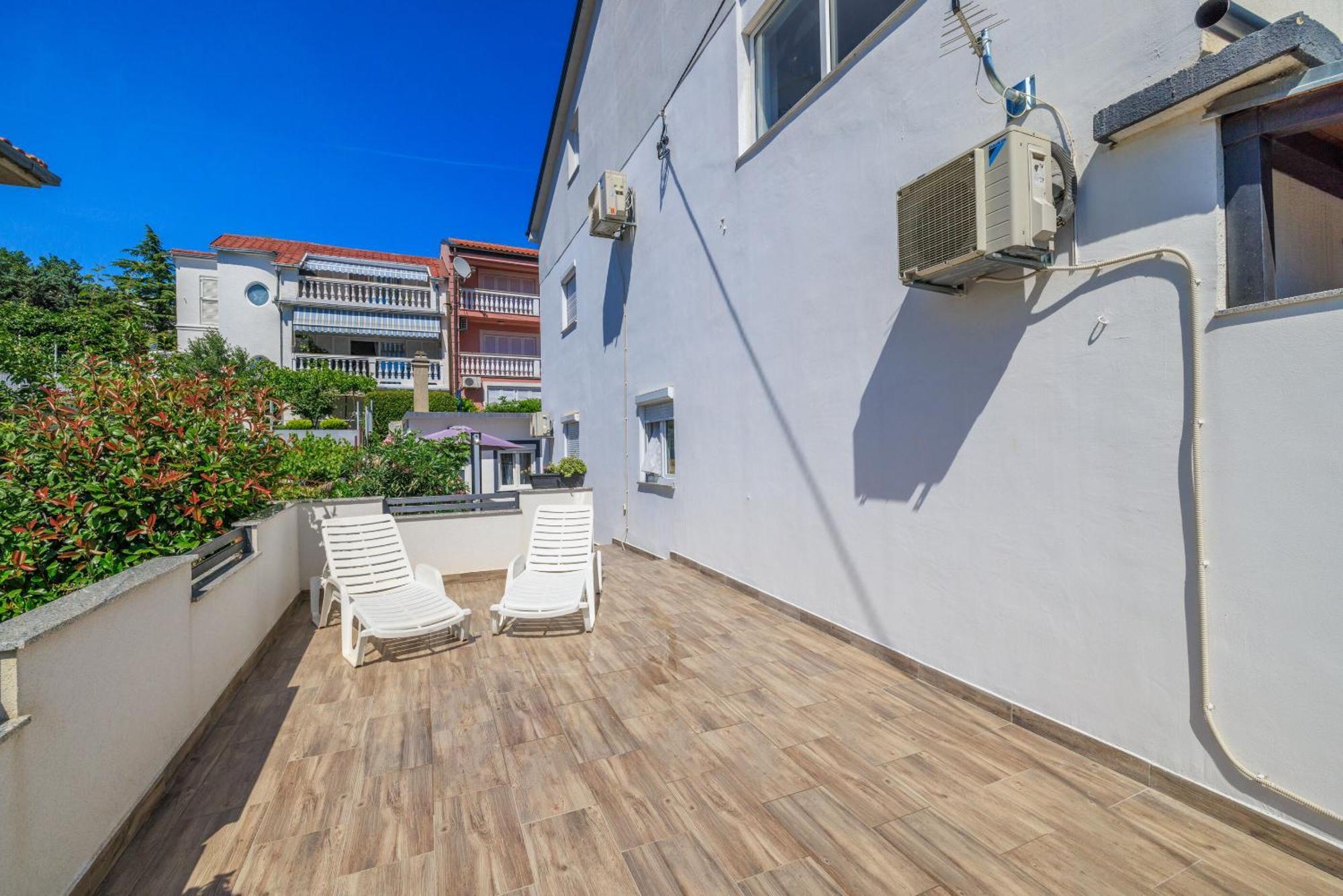 קריקווניצה Apartments Luna מראה חיצוני תמונה